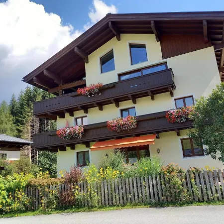 Lederer Apartment